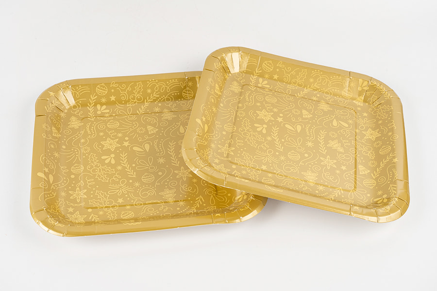 Assiettes en papier décoratives sur le thème de Noël