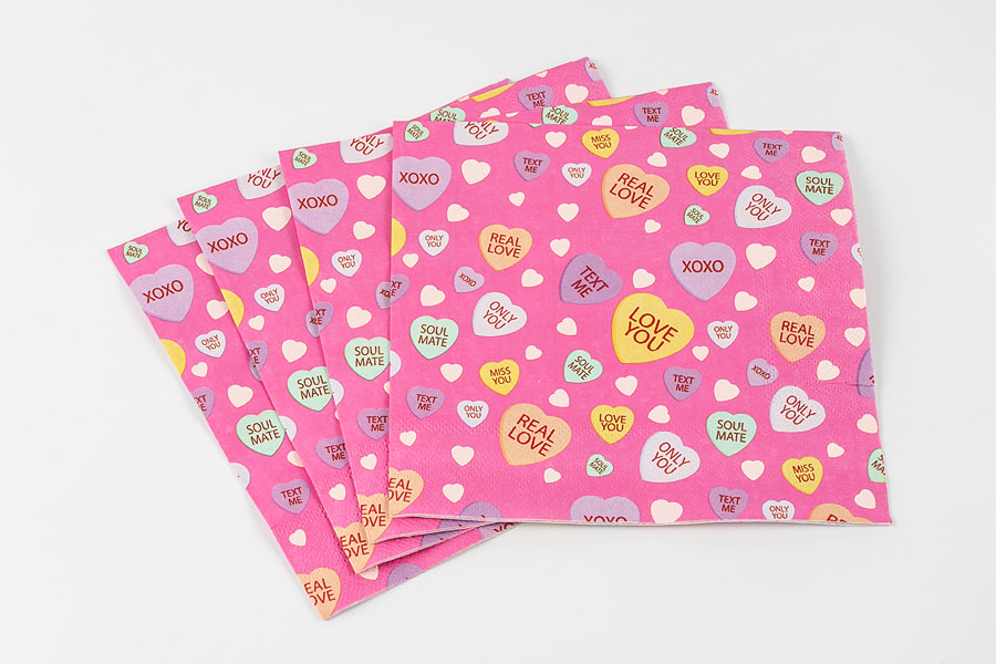 Serviette sur le thème du cœur romantique